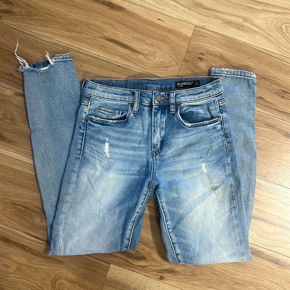 Blank nyc the bond distressed jeans size 27